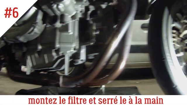 TUTO MECA MOTO / VIDANGE MOTEUR HORNET 600 смотреть онлайн