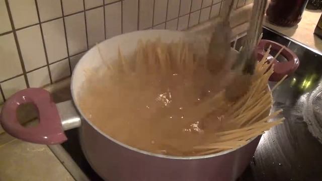 КАРБОНАРА: БЕЗ СЛИВОК СО СЛИВОЧНЫМ ВКУСОМ смотреть онлайн