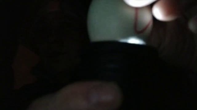 Курица-наседка породы Синь Синь Дянь. Овоскопирую яйцо. смотреть онлайн