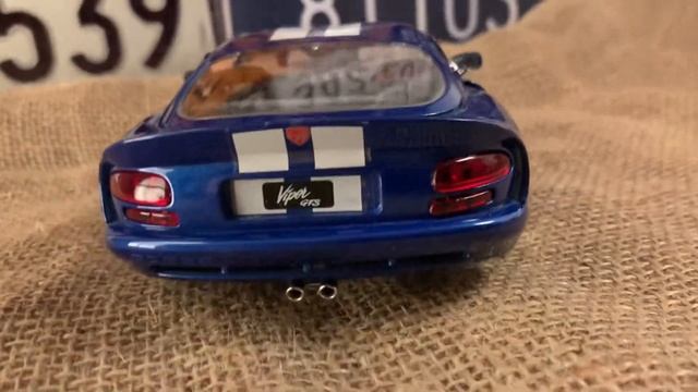 Dodge Viper GTS Coupe 1:18 Bburago