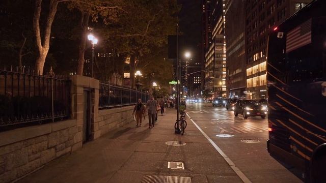 Walking NYC [4K] : A Crowded Times Square At Night