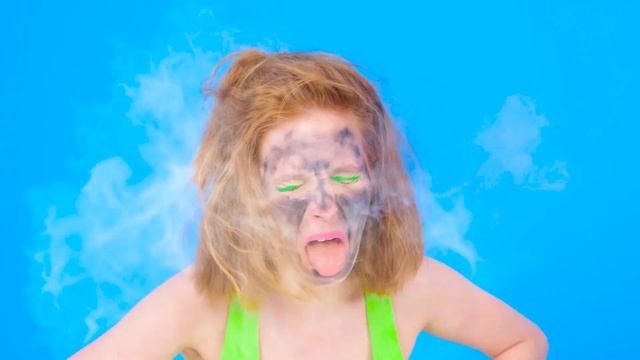 Кто Лучше Нарисует Предмет, Получит Его | Крутые Трюки для Рисования от Fun Challenge смотреть онлайн