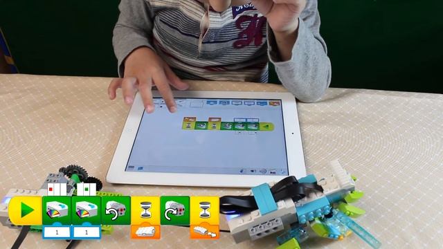 Программируем паука Lego WeDo 2.0. смотреть онлайн