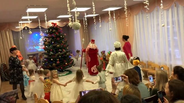 Первый утренник в детском саду. смотреть онлайн