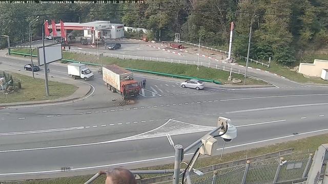 sochi camera #311 Транспортная Яна Фабрициуса 20181012 100645 смотреть онлайн