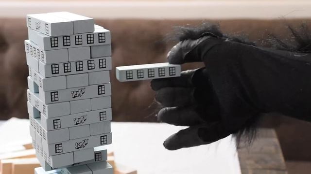 Jenga & Monopoly Godzilla Editions - MIB Play Time Ep 16 смотреть онлайн