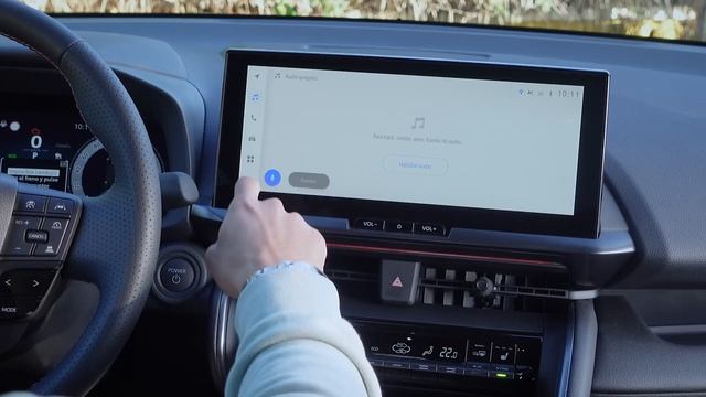 Prueba Nuevo Toyota C-HR 200h AWD-i 2024 Un SUV Híbrido 4x4 Etiqueta ECO