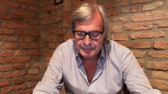 4/La Lamborghini gialla. Sgarbi: "Avvocato Bora, buongiorno!" смотреть онлайн