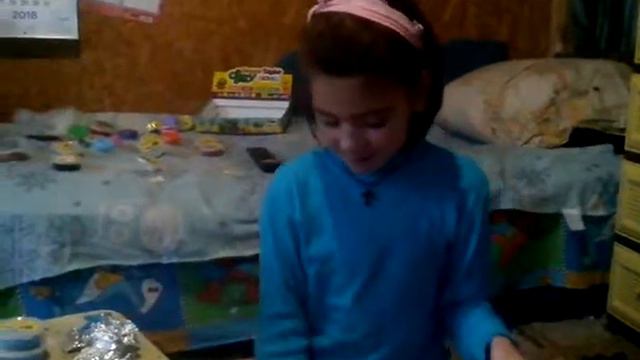 Распаковываю самодельный сюрприз смотреть онлайн