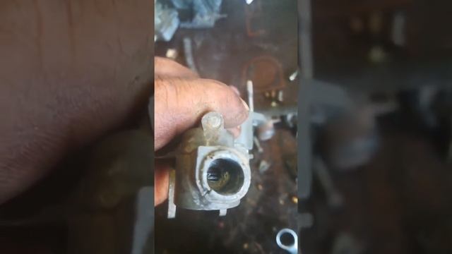 Процесс ремонта бедолаги смотреть онлайн