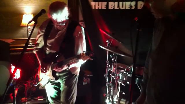 Absolute Faith live- Old Love-( Eric Clapton cover) смотреть онлайн