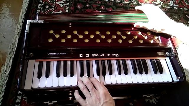 Бада Хари пр. Харе Кришна киртан аккорды гармонь. Harmonium chords class kirtan Bada Hari смотреть онлайн