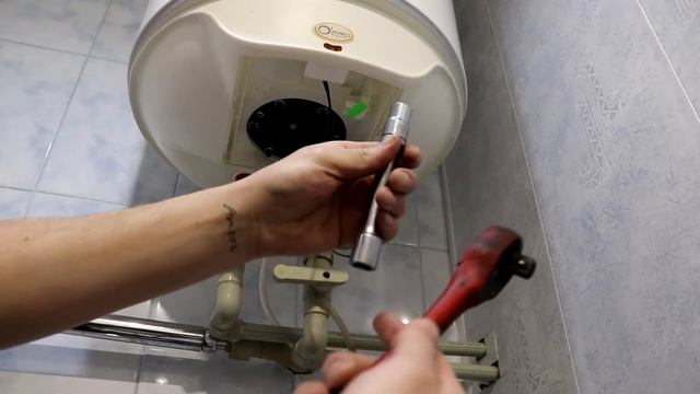 Замена анода в бойлере, чистка бойлера 2021 смотреть онлайн