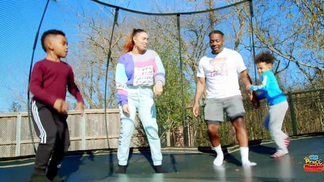 DJ HAS TO VISIT THE DOCTOR | The Prince Family смотреть онлайн