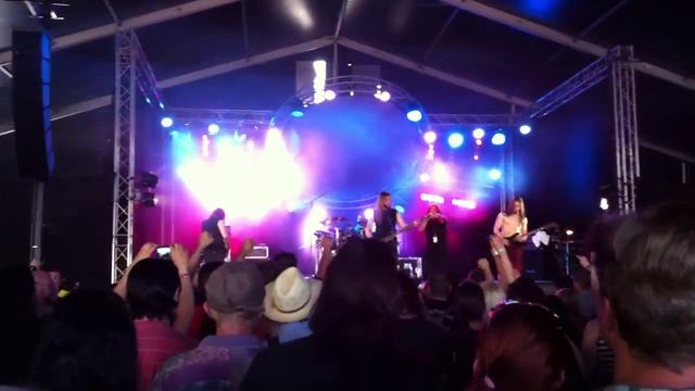 Eternal Tears of Sorrow - Swan Saivo (Live Ilosaari 2013) смотреть онлайн