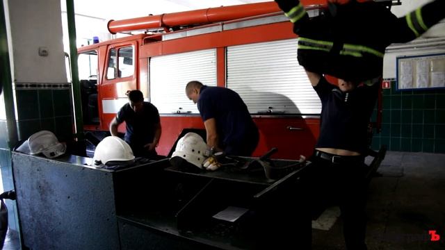 Выезд машины смотреть онлайн