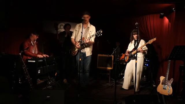 Tunnel Livestream: Blues and Roots Session смотреть онлайн