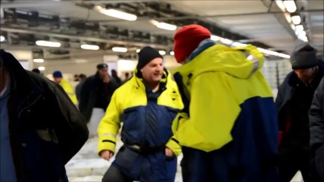Help for Heroes Fish Auction. смотреть онлайн