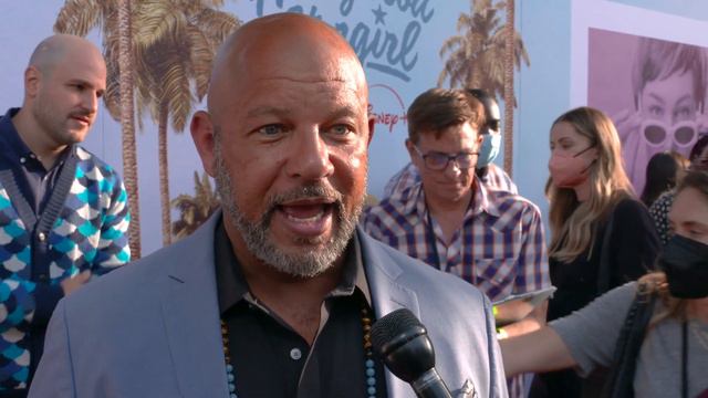 Hollywood Stargirl Los Angeles Premiere - Itw Chris Williams (Official video) смотреть онлайн