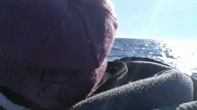 Лодка ПВХ Антей Посейдон 380 ,как идёт по волнам смотреть онлайн