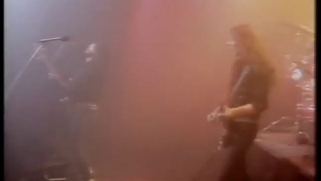 Motörhead - The Chase Is Better Than The Catch.