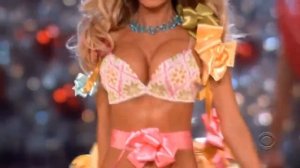 Новогодний показ 2008 от Victoria Secret