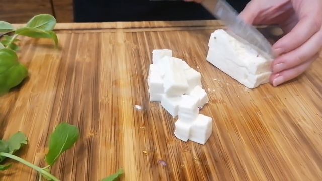 Легкий салат на ужин быстрый в приготовлении  и очень вкусный