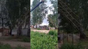 Устанавливаем армокаркас в траншею
