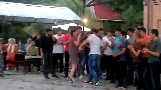 Ибрагим и Лола на свадьбе смотреть онлайн