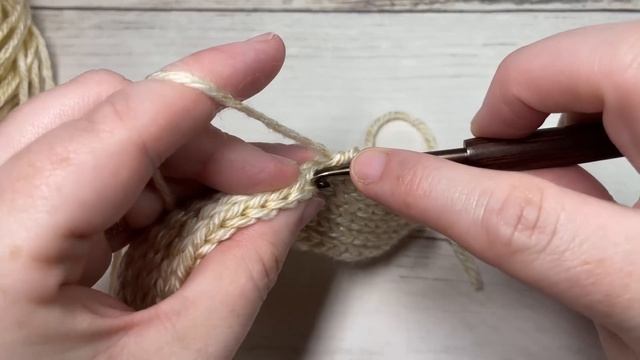 Classic Knit Look Beanie Crochet Pattern смотреть онлайн