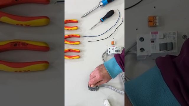 Дефектно токова защита при двупроводна електро инсталация? ДТЗ смотреть онлайн