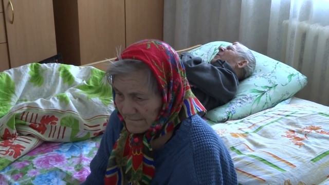 Дед ругается с бабкой