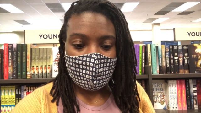 Books-Amillion Bookstore Tour | Booktuber [CC] смотреть онлайн