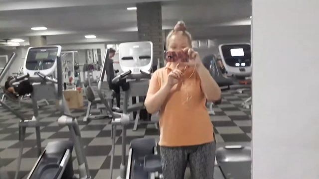 Я ХУДЕЮ?СПОРТЗАЛ?БЕГОВАЯ ДОРОЖКА?СКОЛЬКО КАЛОРИЙ Я СОЖГЛА??ЧТО БЕРУ В СПОРТЗАЛ?ГРУППОВЫЕ ТРЕНИРОВКИ смотреть онлайн