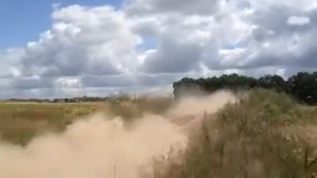 Раллийная тенировка. Киев. Прохождение трамплина 1 смотреть онлайн