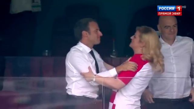 Поцелуй двух президентов смотреть онлайн