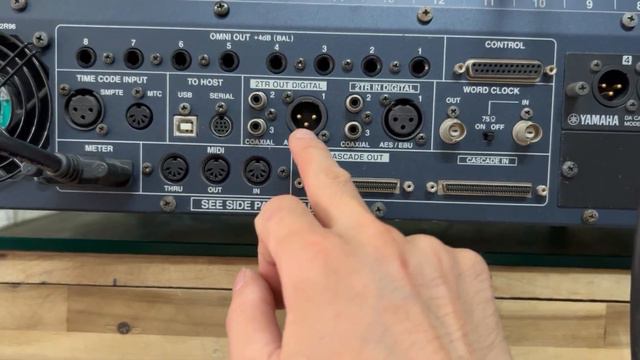 YAMAHA 02R96 MIXER 4 EFFES / 24 LINE INPUT VÀ OUTPUT 12.. Đã bán смотреть онлайн