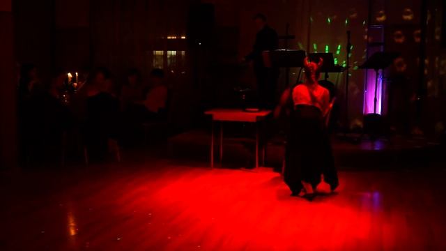 Besoffener Tango (Пьяное Танго) (März 2019) смотреть онлайн