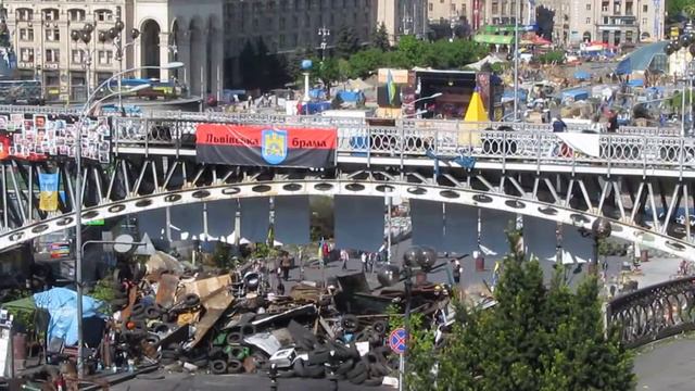 Ukraine, Kiev: Sophia Cathedral & Independence Square, 30.04.2014 смотреть онлайн