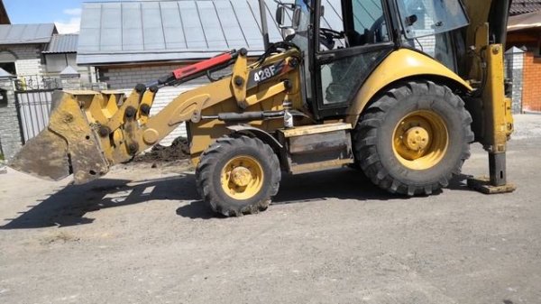 Погрузчик-экскаватор CAT 428F, 2012 г.в.