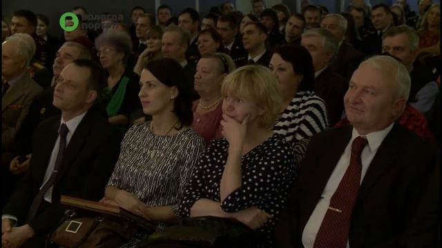 Почетный знак «За доблестную службу Вологде» впервые вручили лучшим вологодским полицейским смотреть онлайн
