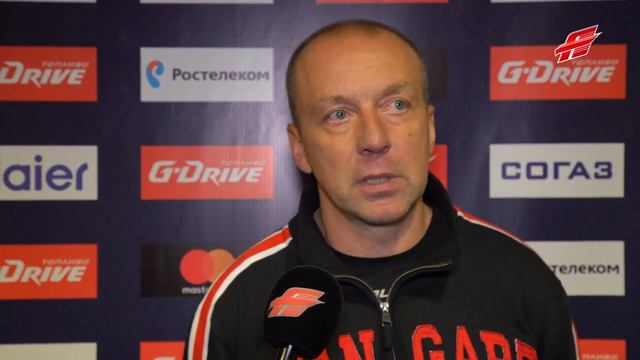 Андрей Скабелка после матча с "Автомобилистом": "Никто себя не бережет, каждый хочет выиграть" смотреть онлайн