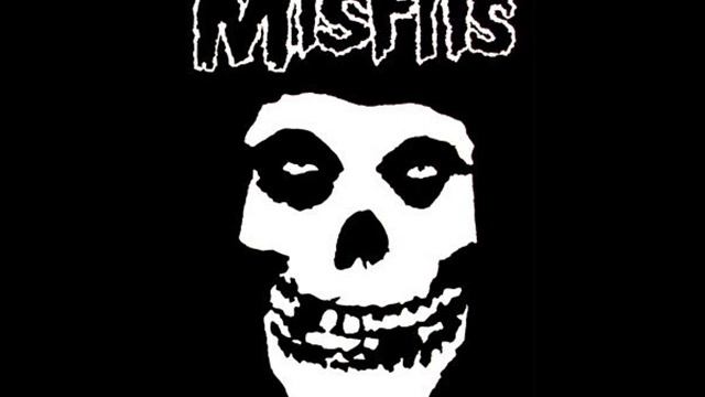 The Misfits Hate the Living, Love the Dead смотреть онлайн