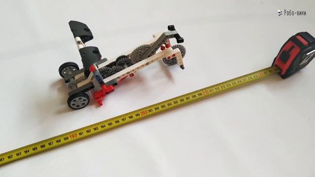 Lego EV3 машинка на резиномоторе с многоступенчатой зубчатой передачей - вариант 2 [МРМ-МЗП-В2] смотреть онлайн
