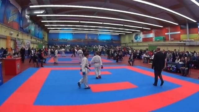 Первенство России среди детей 12-13 лет по каратэ WKF 2015 24 Мая, МИХАЙЛИЧЕНКО ДАНИЛА (3 бой) смотреть онлайн