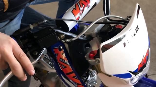 Кровь, дырка и танцы! смотреть онлайн