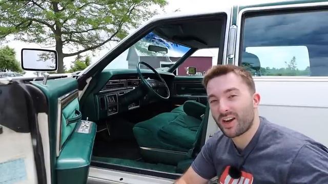 1976 Lincoln Continental Town Car Review: Better than a Fleetwood? смотреть онлайн