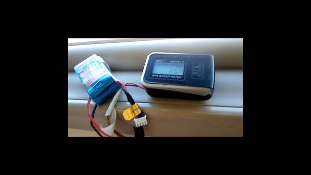 с какой скоростью едет двухэтажный поезд москва-адлер ? ответ- 100-135кмч :) смотреть онлайн