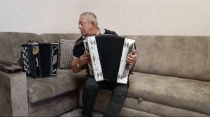 "Амурские волны" вальс на баяне.