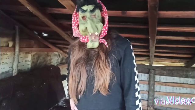 Знайомство з бабою Ягою #смешныевидео #бабаяга #бабушка #сказки #дружба #добро #рекомендации #страх смотреть онлайн